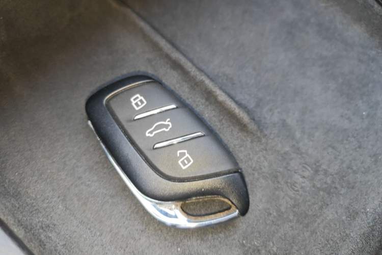 Used Roewe D7 2023 DMH 125km Superior Edition Vehicle Key