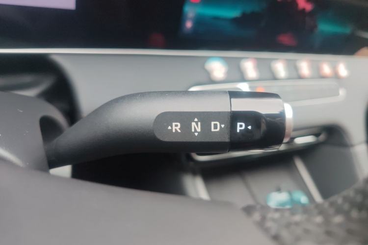 Used Roewe D7 2023 DMH 125km Superior Edition Gear Lever
