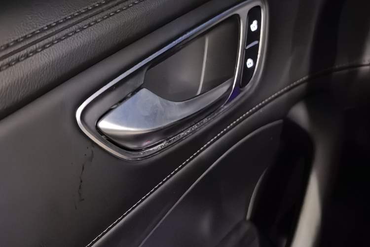 Used Roewe D7 2023 DMH 125km Superior Edition Interior 4