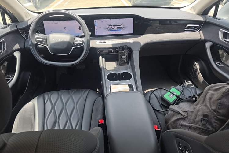 Used Roewe D7 2023 DMH 125km Flagship Edition Center Console