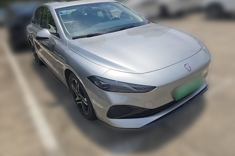 Used Roewe D7 2023 DMH 125km Flagship Edition Front Right 45 Deg