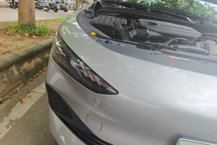 Used Roewe D7 2023 DMH 125km Flagship Edition Right Front Headlight