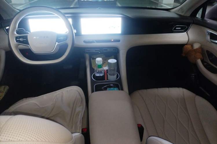 Used Roewe D7 2023 DMH 125km Flagship Edition Center Console