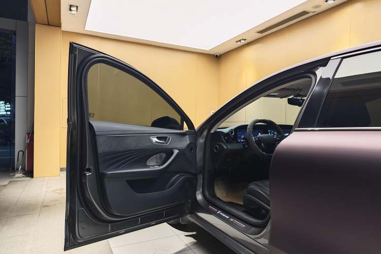 Used Roewe D7 2023 DMH 125km Excellence Edition Exterior 9