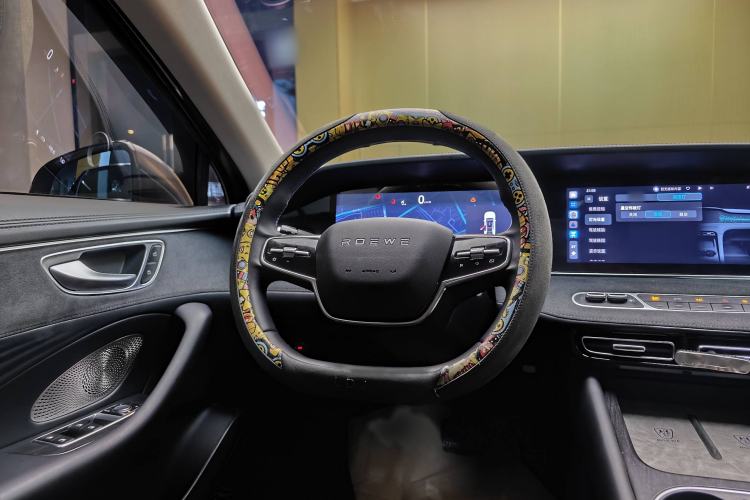 Used Roewe D7 2023 DMH 125km Excellence Edition Interior 7