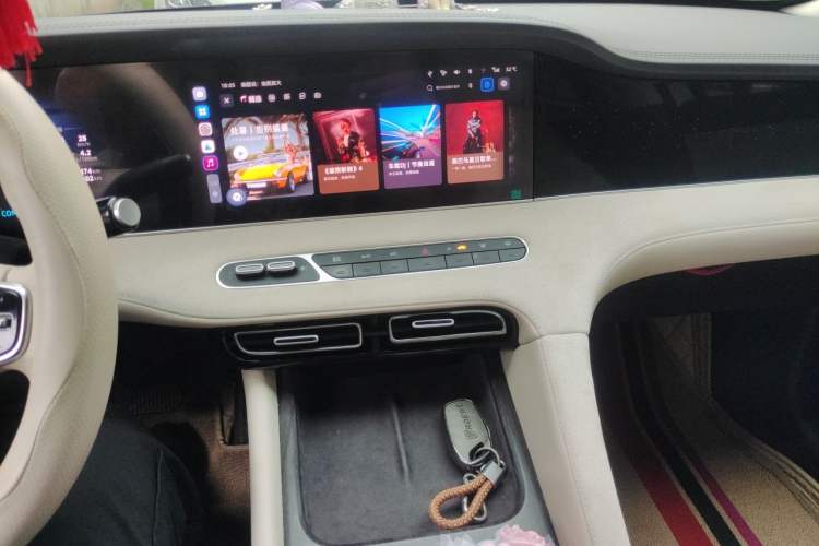 Used Roewe D7 2023 DMH 125km Excellence Edition Audio And AC Panel