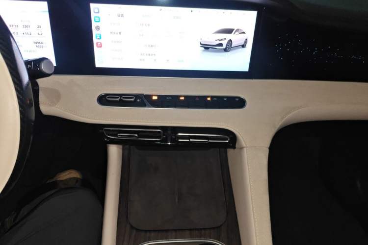 Used Roewe D7 2023 DMH 125km Excellence Edition Audio And AC Panel