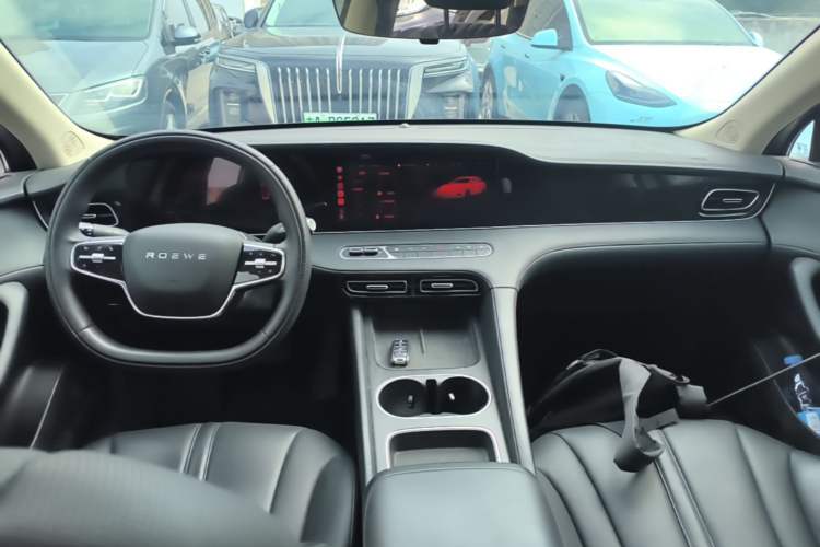 Used Roewe D7 2023 DMH 125km Superior Edition Center Console