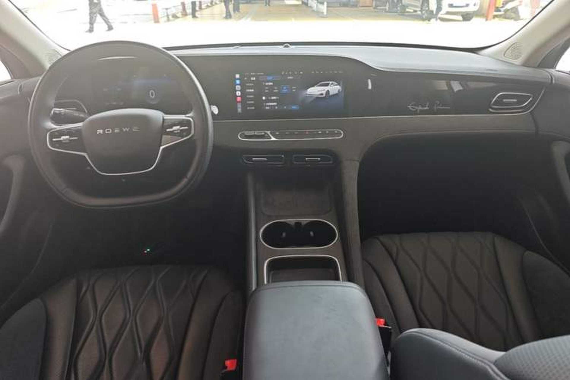 Used Roewe D7 2023 DMH 125km Excellence Edition Center Console