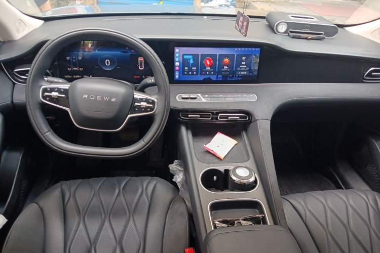 Used Roewe D7 2023 DMH 125km Excellence Edition Center Console