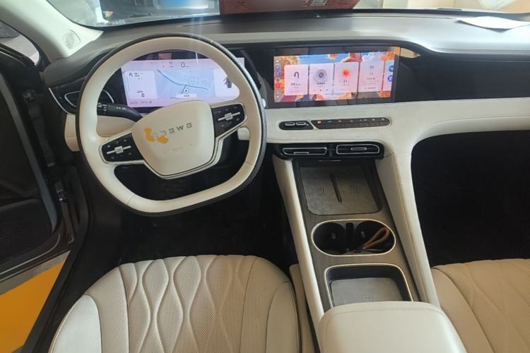 Used Roewe D7 2023 EV 510km Rear-Drive Flagship Edition Center Console