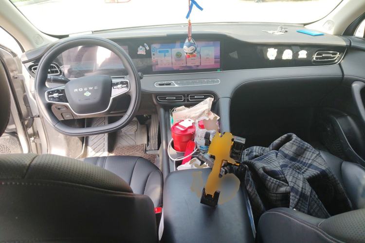 Used Roewe D7 2023 DMH 125km Superior Edition Center Console