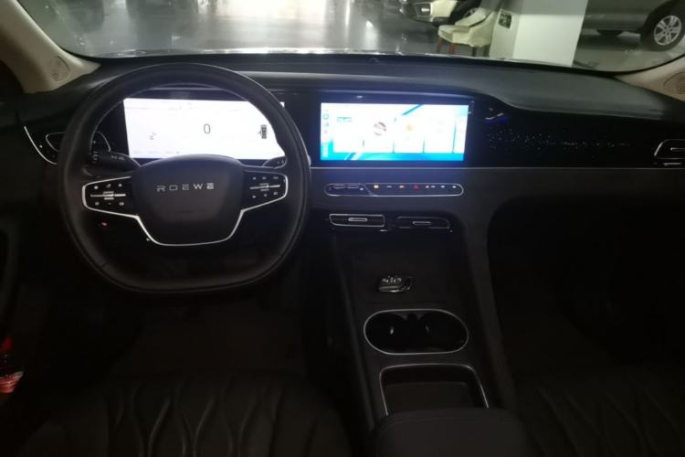 Used Roewe D7 2023 DMH 125km Flagship Edition Center Console