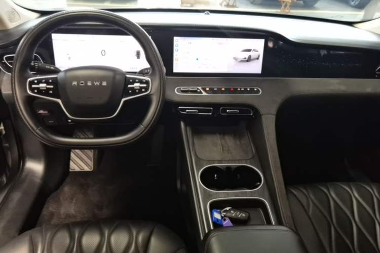 Used Roewe D7 2023 DMH 125km Flagship Edition Center Console
