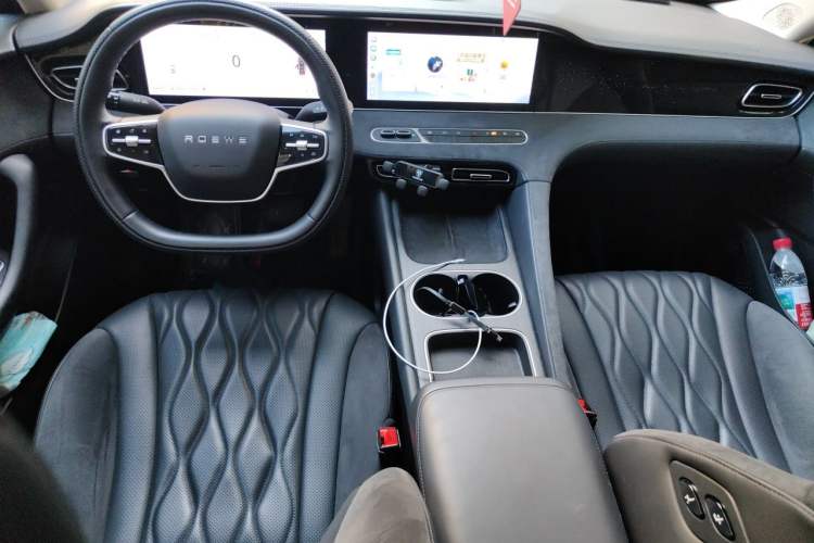 Used Roewe D7 2023 DMH 125km Flagship Edition Center Console