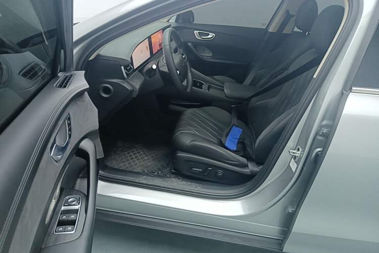 Used Roewe D7 2023 DMH 125km Flagship Edition Driver Seat