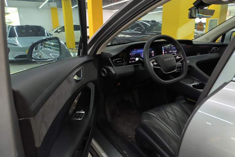 Used Roewe D7 2023 DMH 125km Excellence Edition Driver Seat