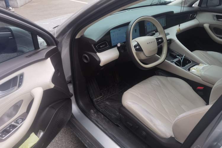 Used Roewe D7 2023 DMH 125km Excellence Edition Driver Seat
