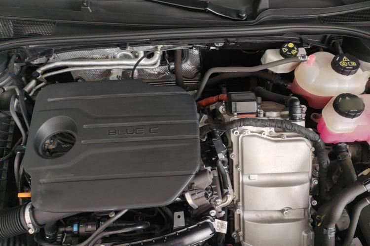 Used Roewe D7 2023 DMH 125km Superior Edition Engine Bay
