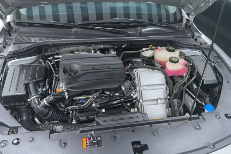 Used Roewe D7 2023 DMH 125km Superior Edition Engine Bay
