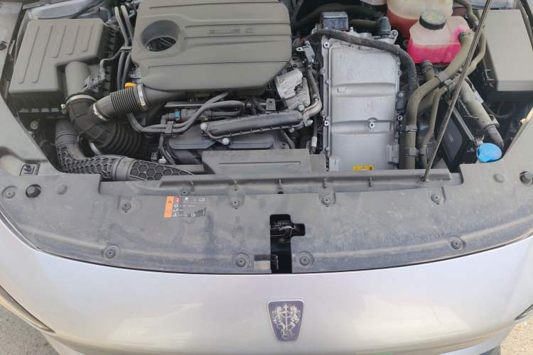 Used Roewe D7 2023 DMH 125km Superior Edition Engine Bay