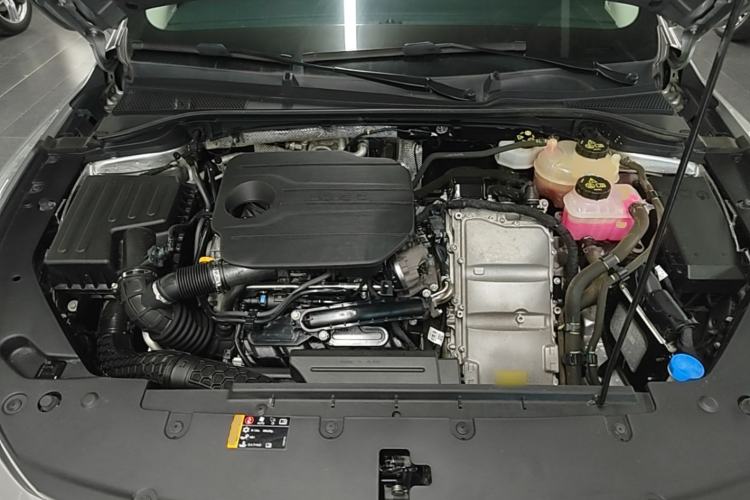 Used Roewe D7 2023 DMH 125km Flagship Edition Engine Bay