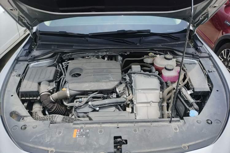Used Roewe D7 2023 DMH 125km Flagship Edition Engine Bay