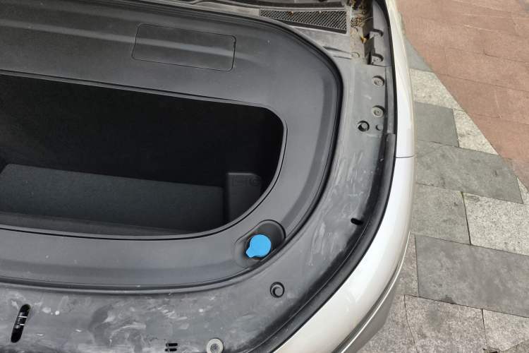 Used Roewe D7 2023 EV 510km Rear-Drive Flagship Edition Engine Bay Left