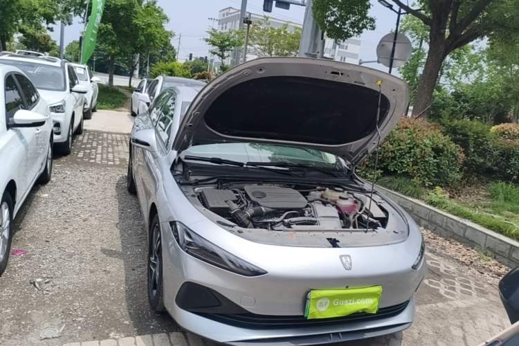 Used Roewe D7 2023 DMH 125km Flagship Edition Engine Bay