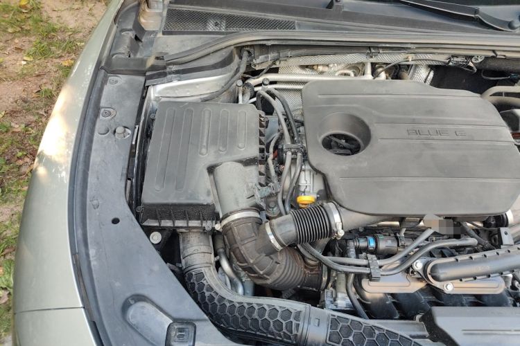 Used Roewe D7 2023 DMH 125km Flagship Edition Engine Bay Right