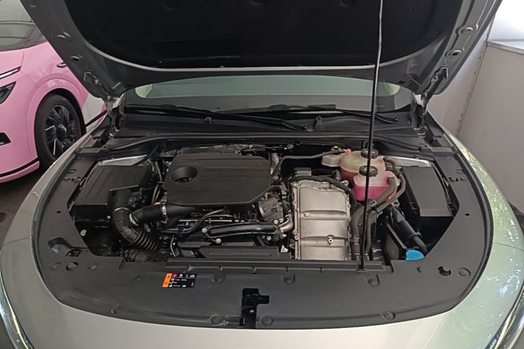 Used Roewe D7 2023 DMH 125km Flagship Edition Engine Bay