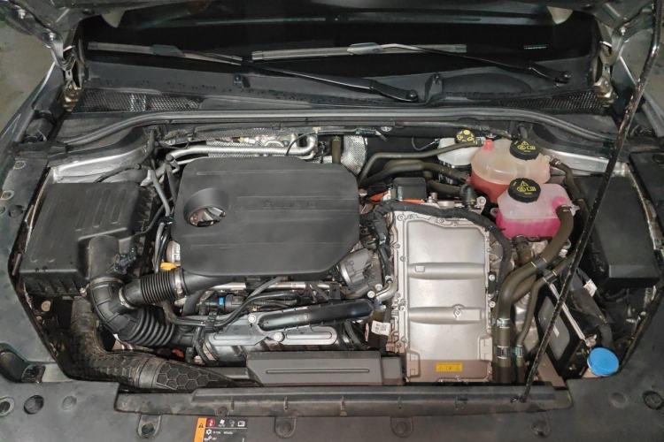Used Roewe D7 2023 DMH 125km Excellence Edition Engine Bay