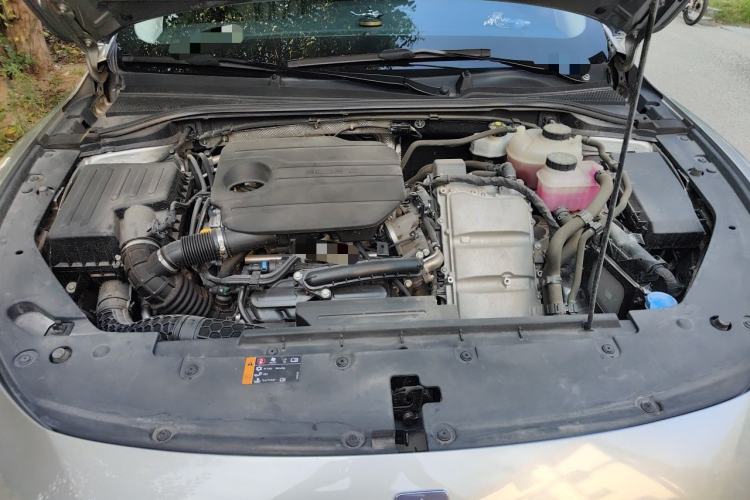 Used Roewe D7 2023 DMH 125km Flagship Edition Engine Bay