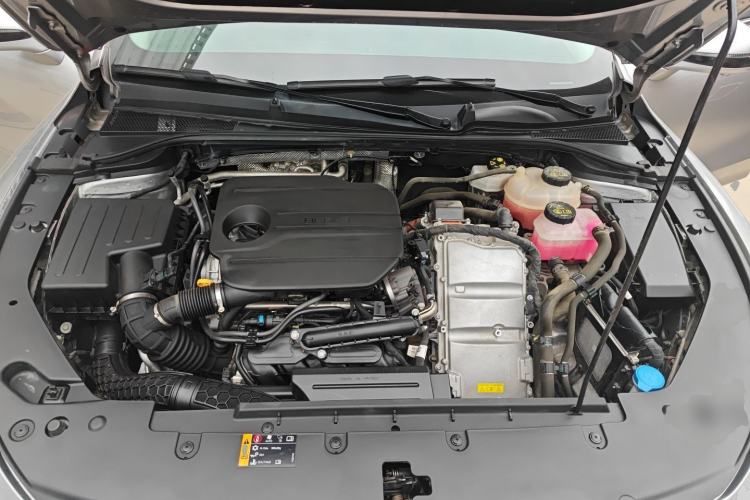 Used Roewe D7 2023 DMH 125km Flagship Edition Engine Bay