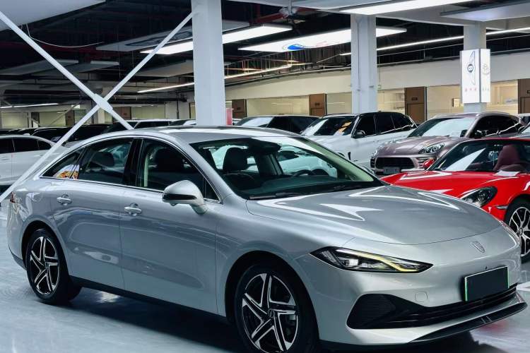 Used Roewe D7 2023 DMH 125km Flagship Edition Exterior 1