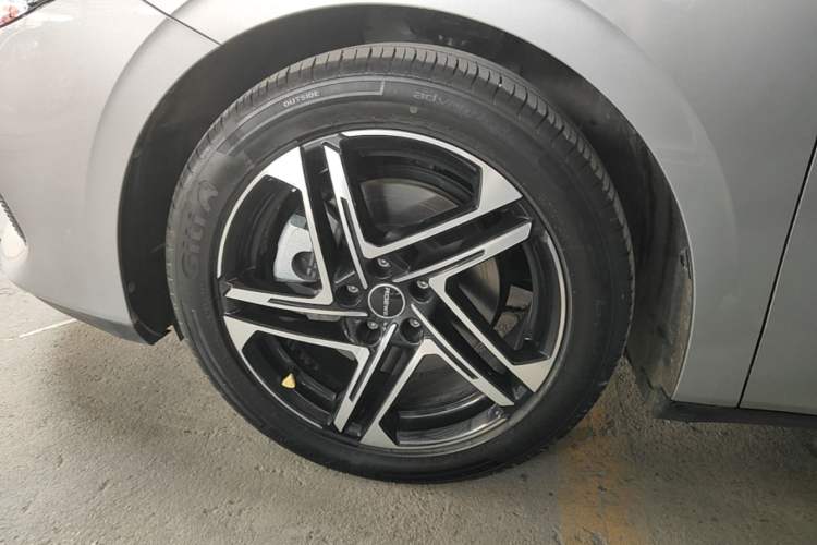 Used Roewe D7 2023 DMH 125km Superior Edition Exterior 4