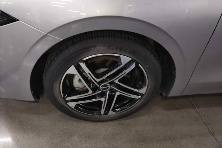 Used Roewe D7 2023 DMH 125km Flagship Edition Exterior 4