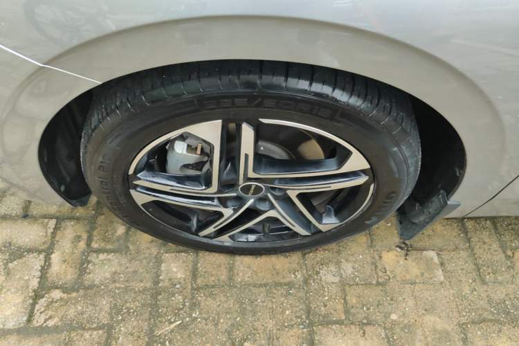 Used Roewe D7 2023 DMH 125km Excellence Edition Exterior 4