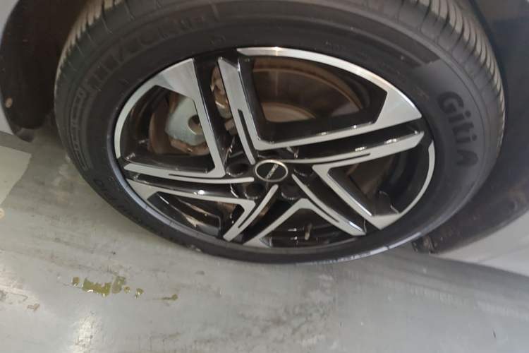 Used Roewe D7 2023 DMH 125km Flagship Edition Exterior 4