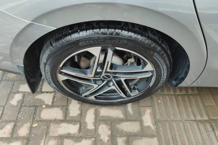 Used Roewe D7 2023 DMH 125km Excellence Edition Exterior 5