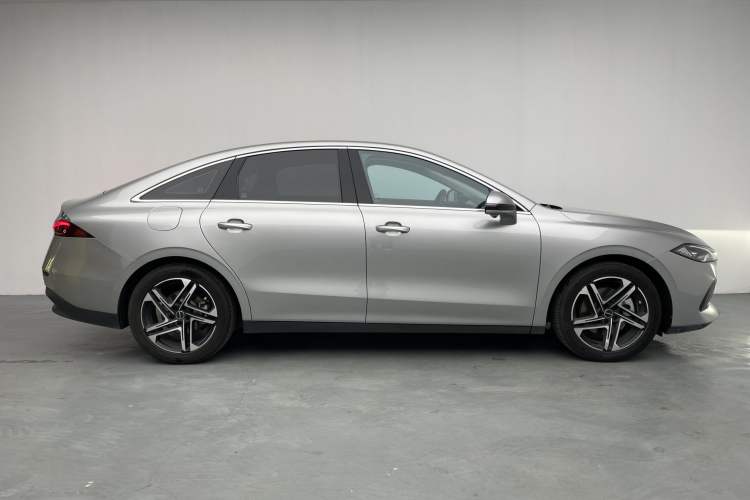 Used Roewe D7 2023 DMH 125km Excellence Edition Exterior 8