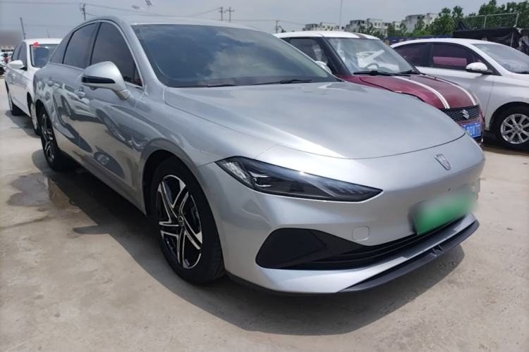 Used Roewe D7 2023 DMH 125km Flagship Edition Front Right 45 Deg