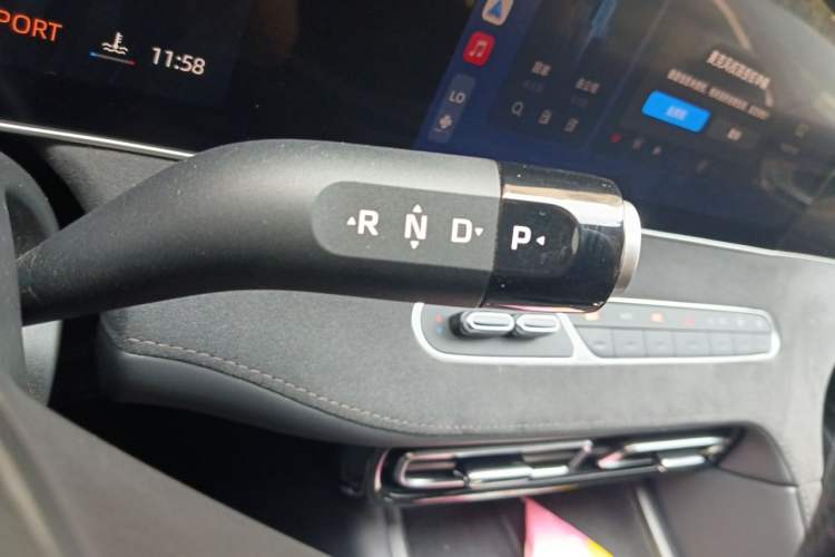 Used Roewe D7 2023 DMH 125km Excellence Edition Gear Lever
