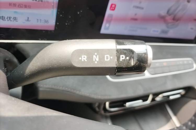Used Roewe D7 2023 DMH 125km Flagship Edition Gear Lever