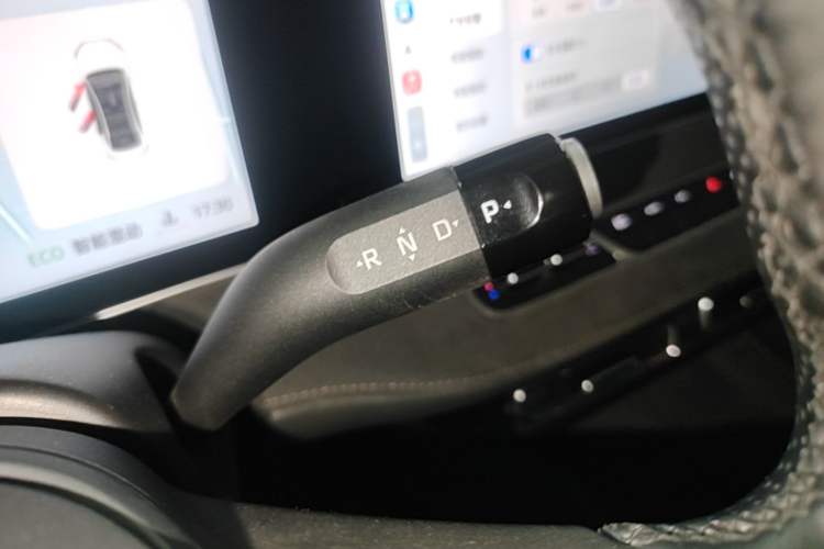 Used Roewe D7 2023 DMH 125km Flagship Edition Gear Lever