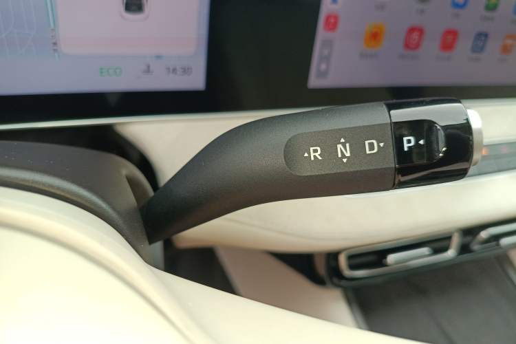 Used Roewe D7 2023 DMH 125km Excellence Edition Gear Lever