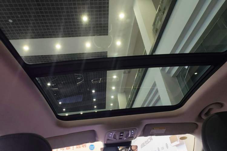 Used Roewe D7 2023 DMH 125km Flagship Edition Headliner