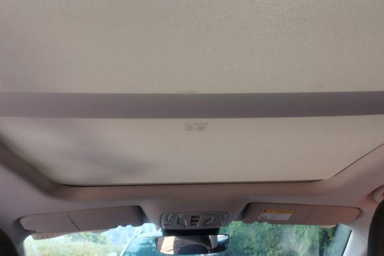 Used Roewe D7 2023 DMH 125km Flagship Edition Headliner
