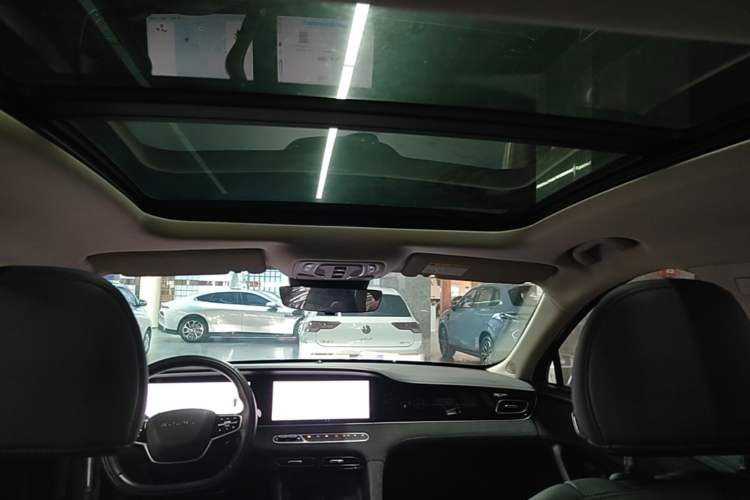 Used Roewe D7 2023 DMH 125km Flagship Edition Headliner