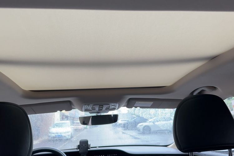 Used Roewe D7 2023 DMH 125km Excellence Edition Headliner